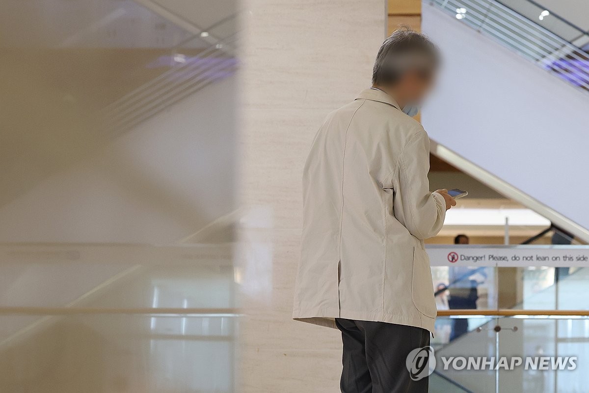 의사들 "원점 재검토가 통일안"…10일 집단 휴진 강행(종합)