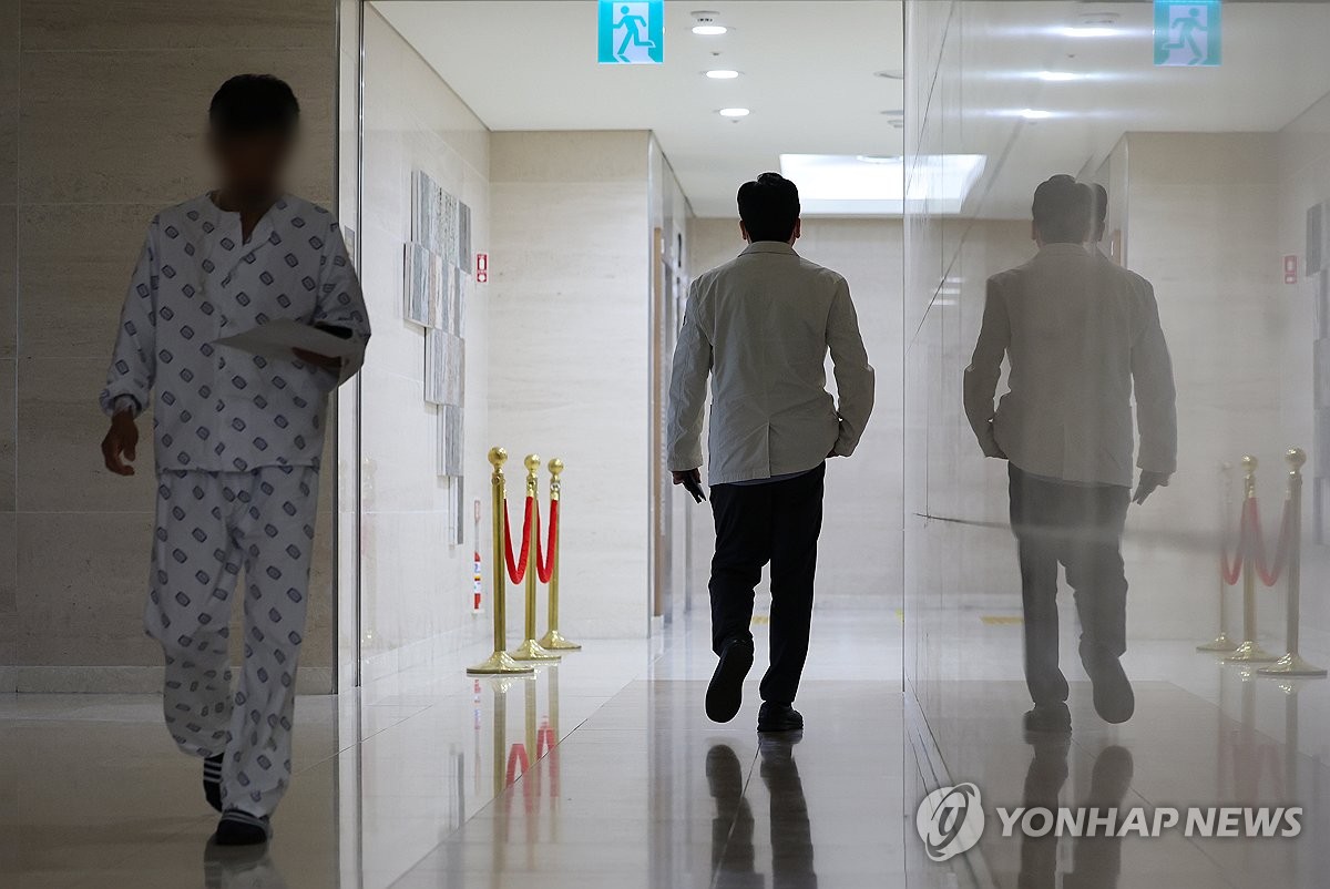 '의원'서도 전공의 수련한다…경증환자 상급병원가면 본인부담↑