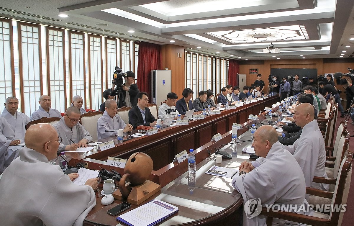 "뉴진스님, 청년에 다가서는 첨병…연등회, 삼바축제 못지않게"(종합2보)