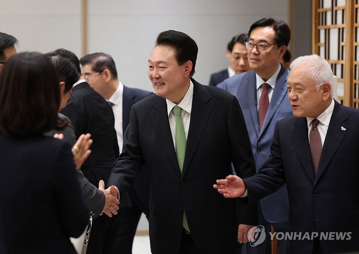 尹대통령 "국민통합에 가장 중요한 기반은 성장…곳간에서 인심"(종합)