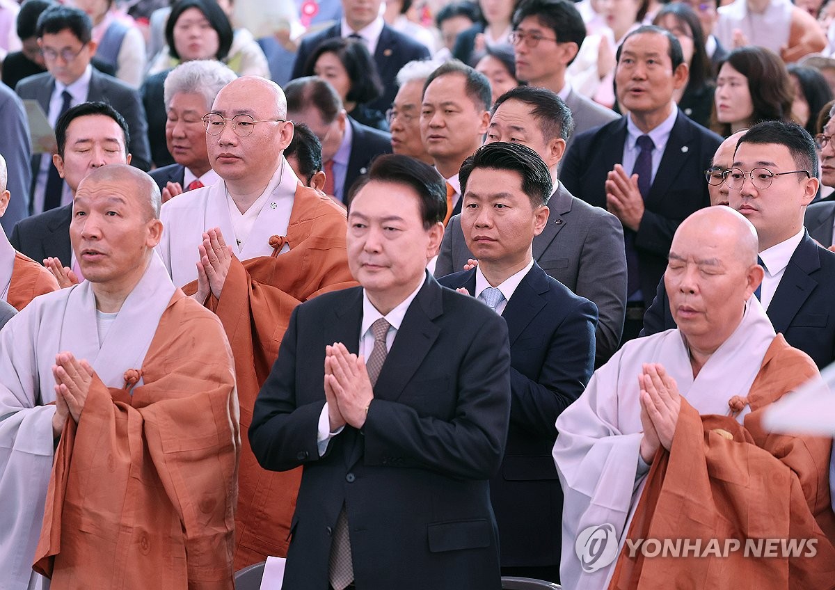 성파스님 "자비심으로 화합하자"…부처님오신날 봉축법요식