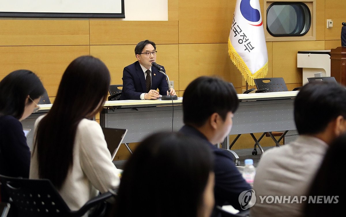 공정위원장 "플랫폼 독과점 경쟁회복 어려워…법제화 규율 필요"(종합)