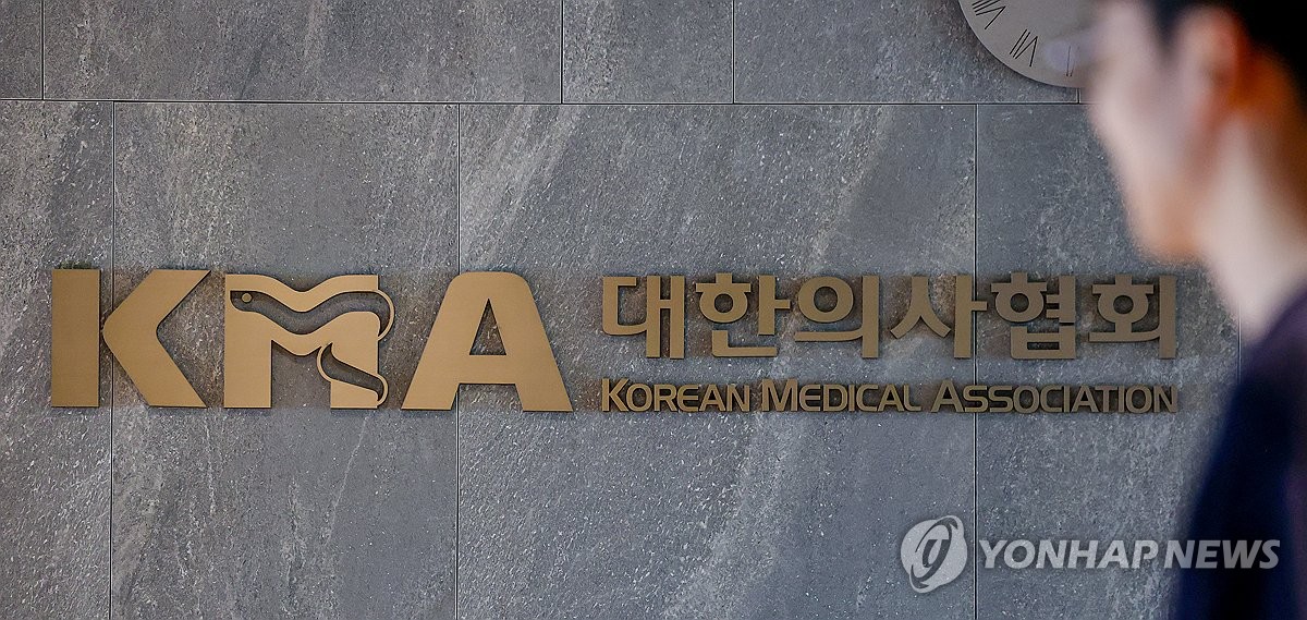 생활고 심했나…의협 '전공의 100만원 지원'에 2천900명 신청