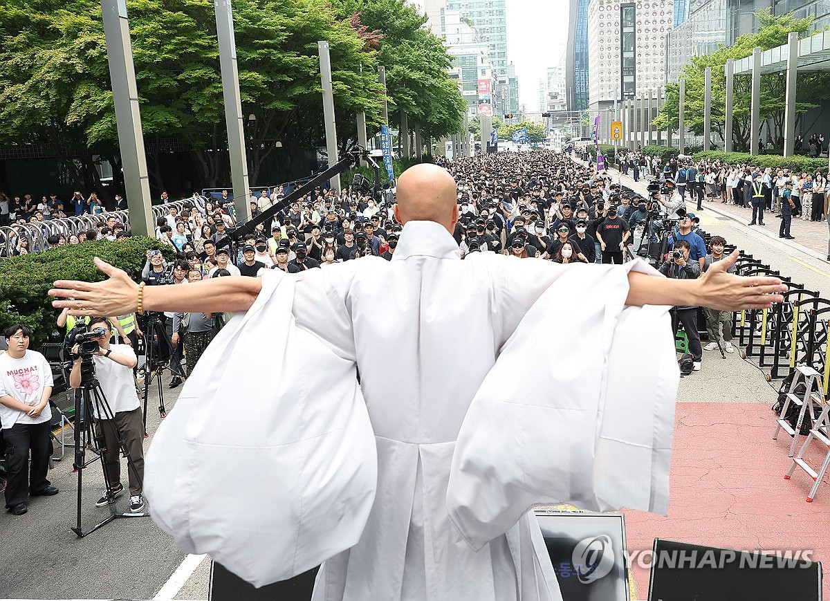 삼성전자 창사 이래 첫 노조 파업 선언…"내달 7일 연차 소진"(종합2보)