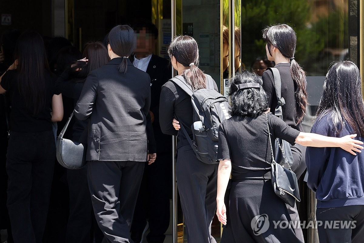 얼차려 중 쓰러진 육군 훈련병 영결식, 30일 고향서 비공개 엄수