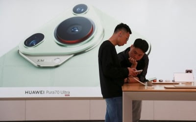 애플,화웨이 신제품 출시 맞춰 아이폰 할인 판매