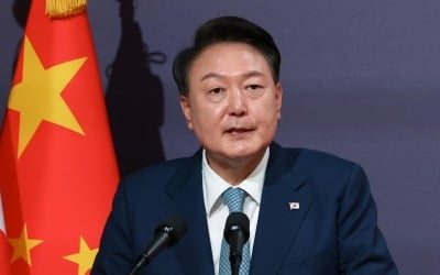 [속보] 尹, 中에 탈북민문제 협조 요청…리창 "앞으로도 소통하자"