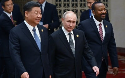 [속보] 中 "푸틴, 시진핑 초청으로 오는 16~17일 국빈 방문"