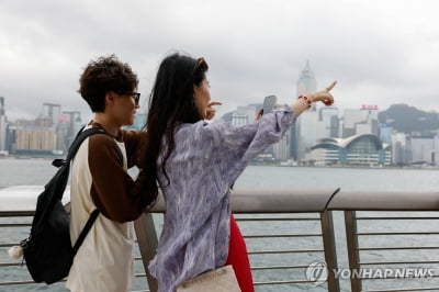 씀씀이 줄이는 중국인들, 노동절에도 홍콩 '저가 여행' 대세