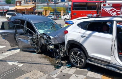 인천서 연쇄 교통사고로 차량 9대 파손…8명 부상