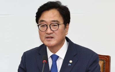 정청래 "의장 선거, 당원에 사과"…우원식 "발언 취소해라" 충돌