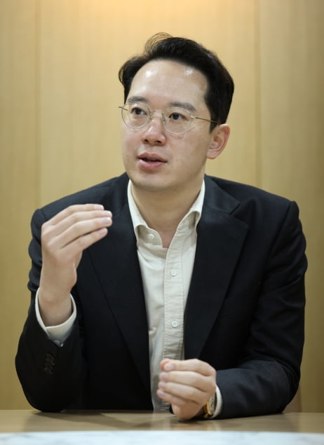 강호준 대교·코인 카지노 사이트  대표가 서울 봉천동 대교 본사에서 한국경제신문과 인터뷰하고 있다.  /이솔 기자