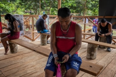 아마존 부족, 인터넷 들어오자 '전통 거부·음란물 중독'