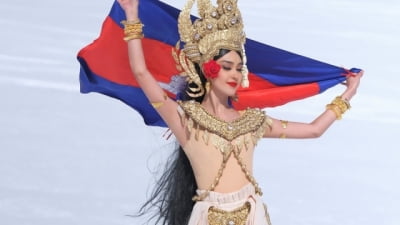 “성적으로 보여지기 싫어"…잇따른 러브콜 거절한 캄보디아 미녀