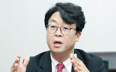 與 곽규택 "무역 소송에 기업들 해외 내몰려…해사전문법원 설치"