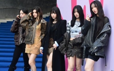 "뉴진스 성희롱 대응"…야한 옷 입히던 게임 유저들 '단속'