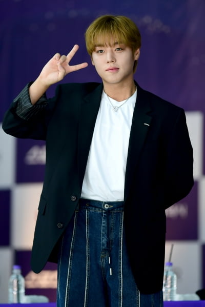 [포토] 박지훈, '팬들 반하게 만드는 멋짐'