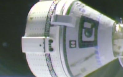 보잉 스타라이너, 우주정거장 '도킹'…스페이스X 크루드래건과 동시 정박