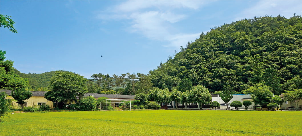 전남 강진군 옴천면의 엄지마을 전경.  엄지마을 제공 