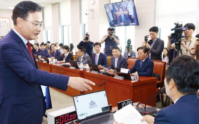 '방송 4법' 법사위도 속전속결…與 "공영방송 영구 장악법"