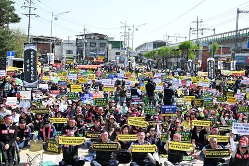 [빈터 된 군부대] ③ 반환 미군기지 개발 "아직 그대로야?"