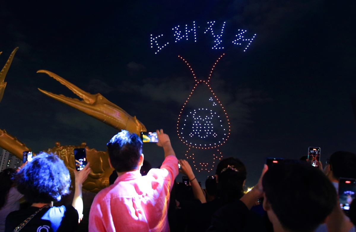 인천 소래포구, 손님 잡기 안간힘…가을 축제 다채롭게 준비