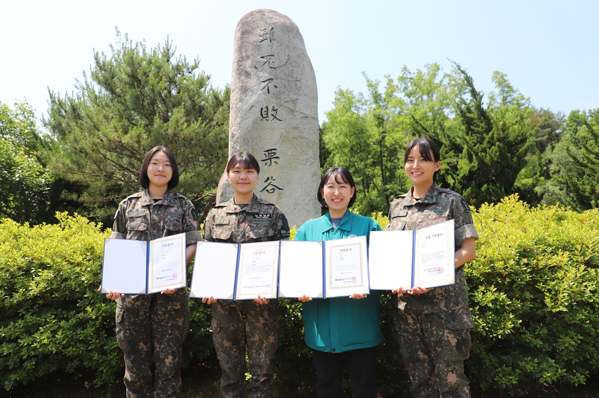 육군 22사단 간부들, 소아암 환자에 모발 기증 릴레이 펼쳐