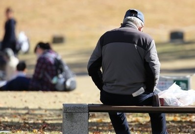 "어르신에게 사랑을 보내주세요"…세종시 노인인권 사행시 전시