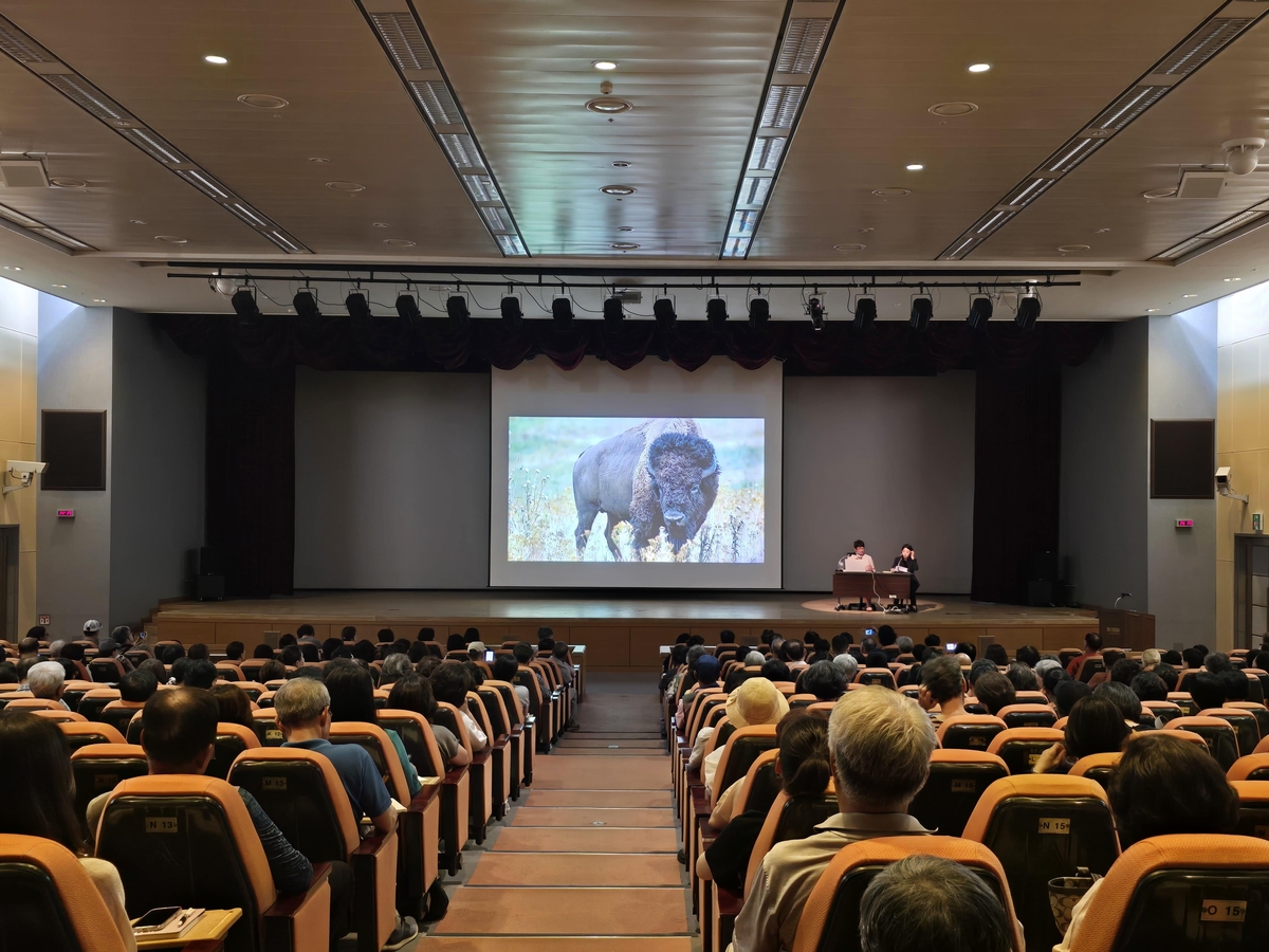 "과거가 아닌 우리 곁의 북미 원주민…다양한 문화 함께 느껴요"