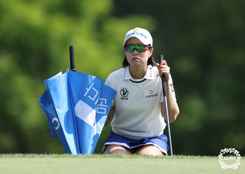 윤이나·박현경·안송이, KLPGA 투어 BC·한경 대회 2R 선두(종합)