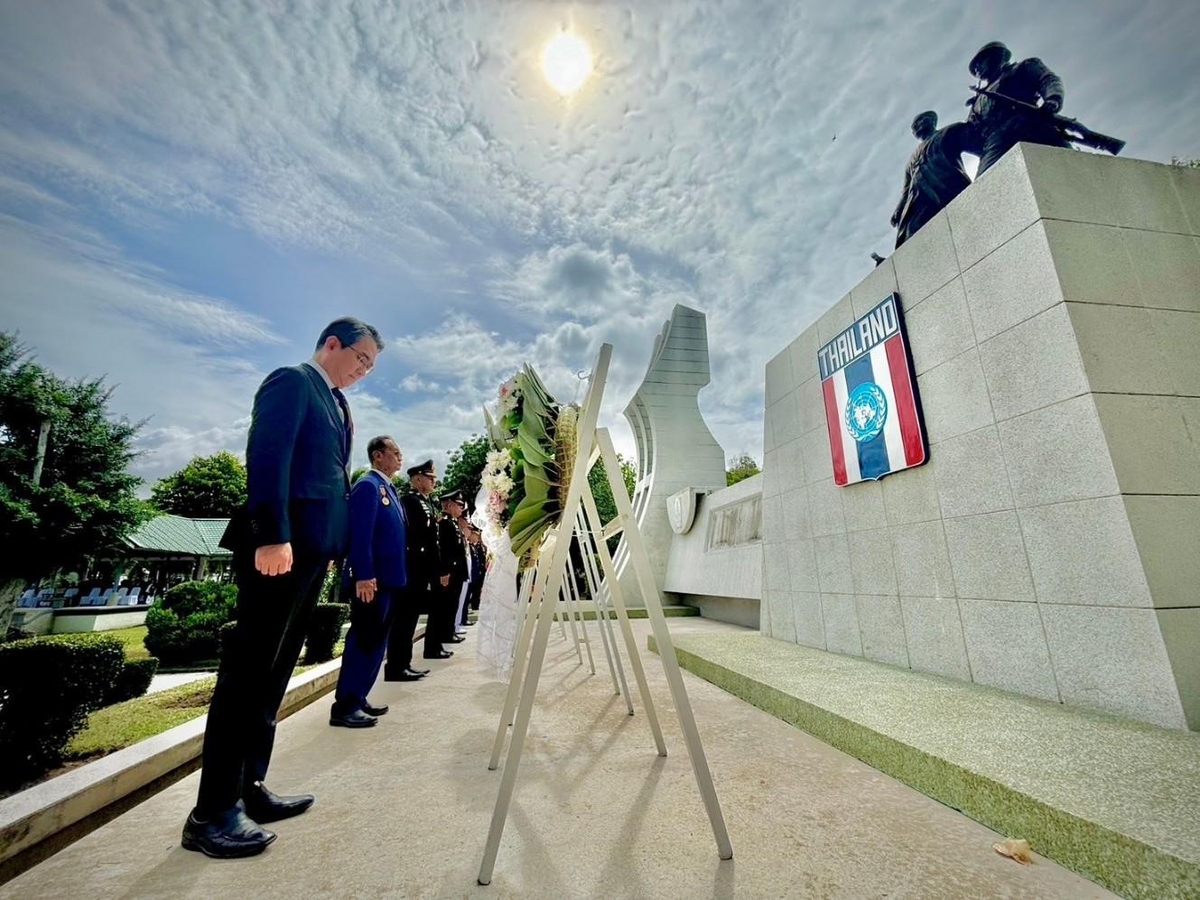 태국서 한국전쟁 기념행사…참전용사와 '아리랑' 합창