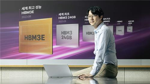 SK하이닉스 "HBM 1위 자신…'삼성인력 영입' 루머는 사실무근"