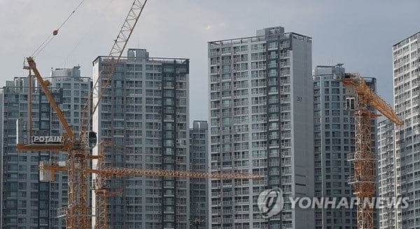 공사비·땅값 부담…분양가 1년만에 16% 뛰었다