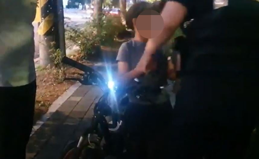 '교감 폭행' 초등학생, '자전거 훔쳤다' 신고돼