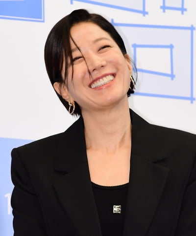 전혜진, 복귀 소식에 누리꾼 응원 봇물