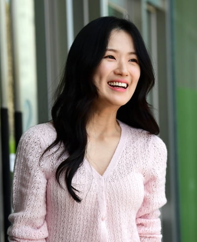 [TEN포토]김혜윤 '이 미소에 빠져든다'