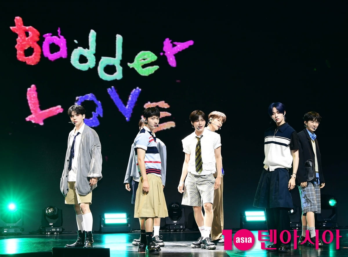 [TEM포토]이븐 '타이틀곡 ‘Badder Love’ 무대'