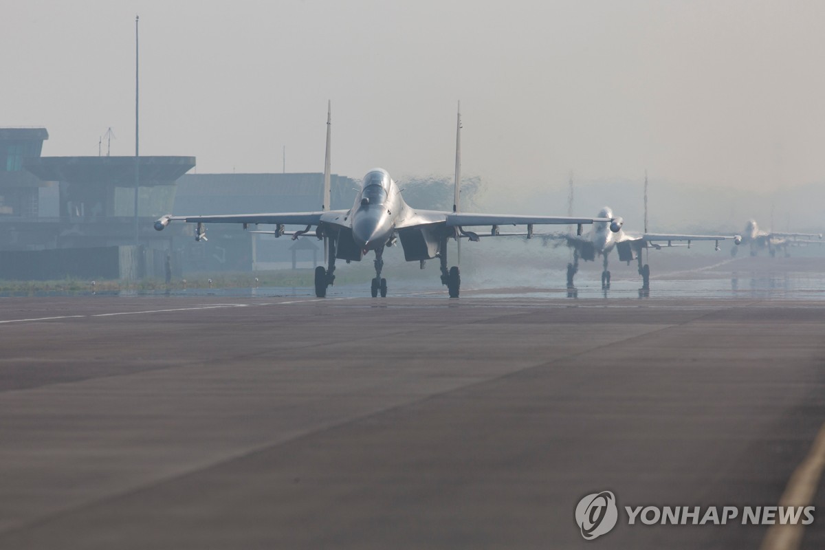 "시진핑, EU 수장 만나 '美, 中 자극해 대만공격 유도' 주장"