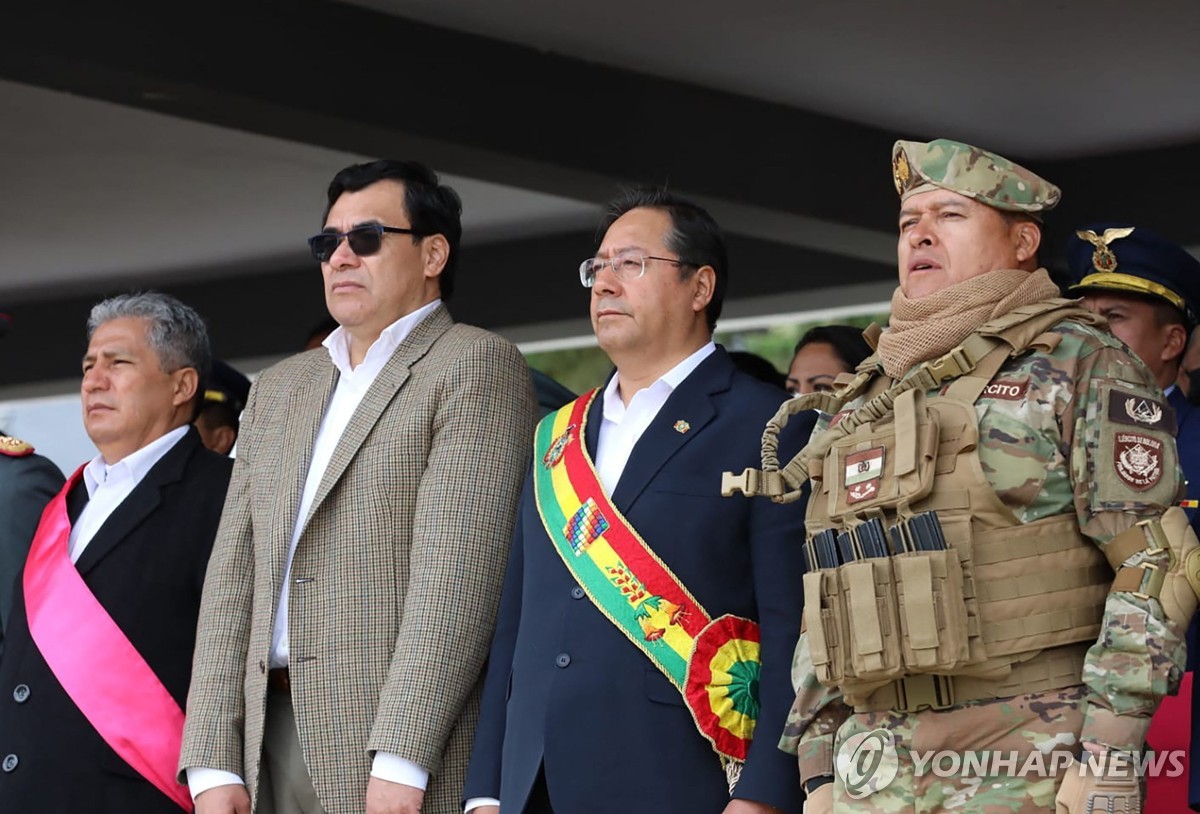 "볼리비아軍 일부, 3주전부터 쿠데타 모의"…대통령 조율설 제기
