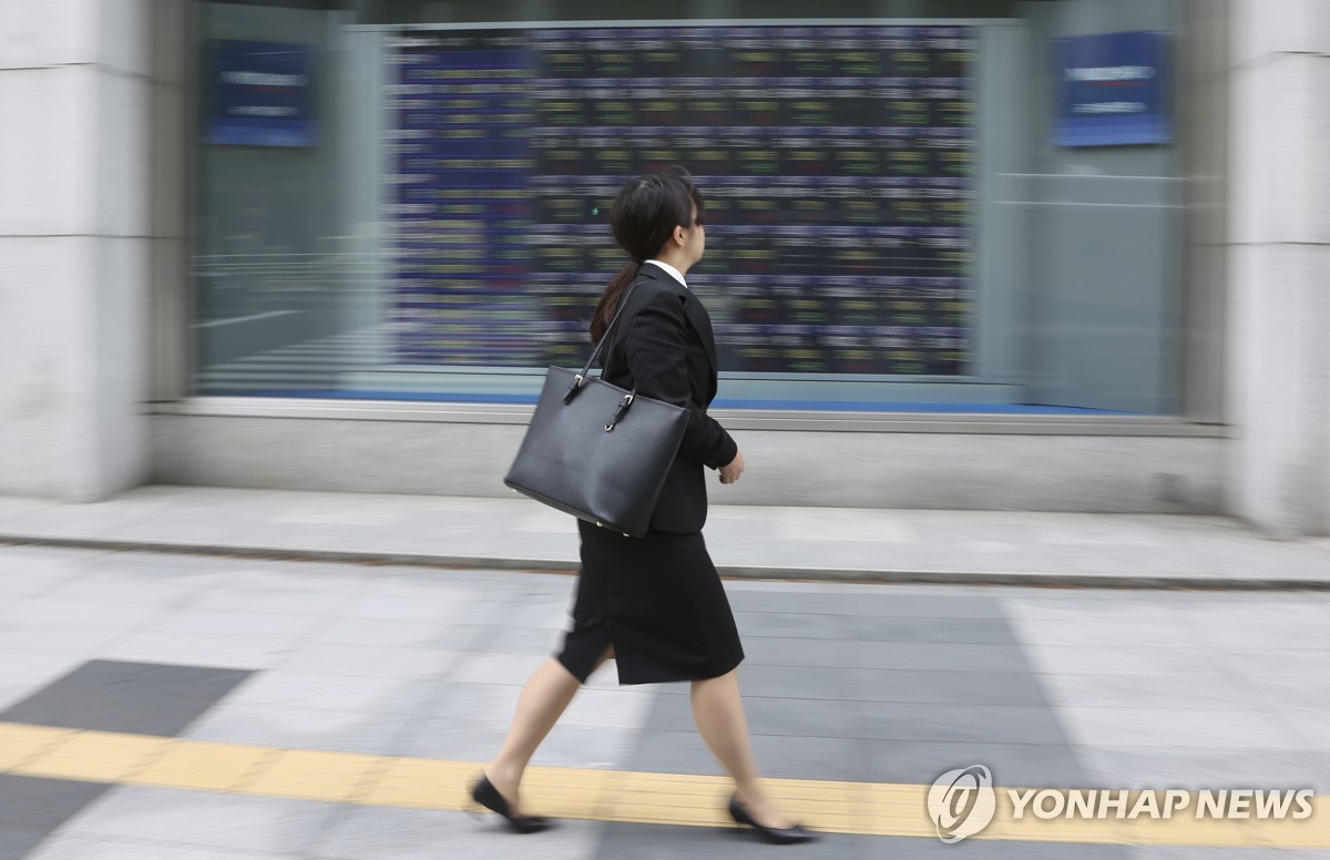 '女부장 8%' 日, 기업 여성관리직 비율 공개 의무화 추진