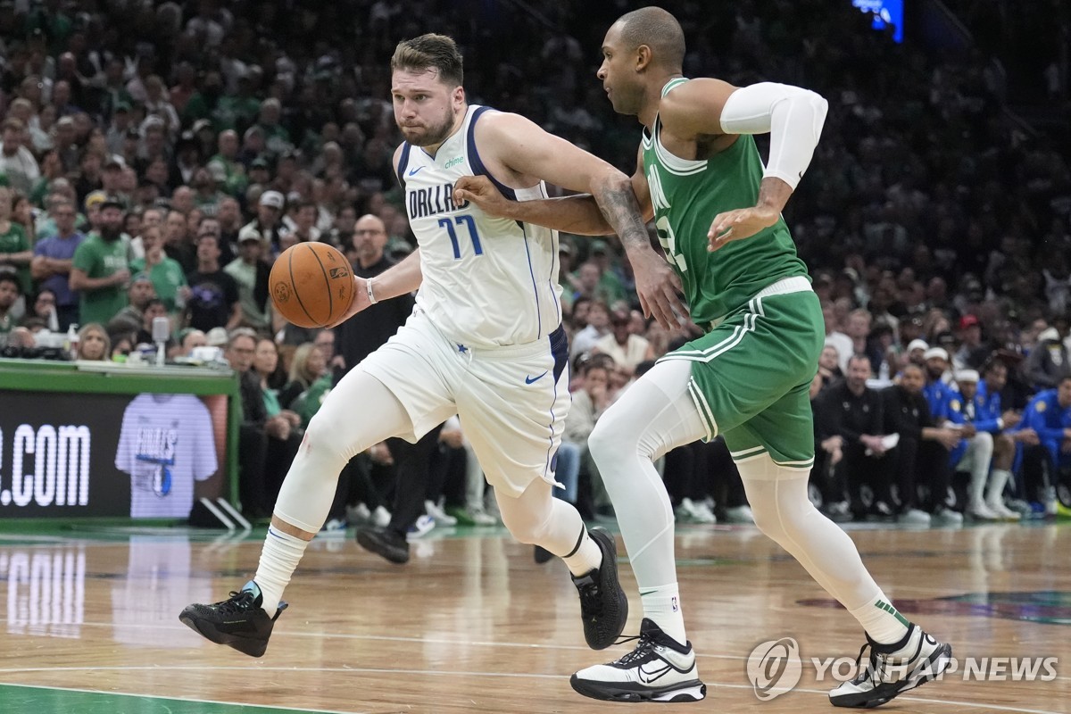 돈치치 믿는 'NBA 준우승' 댈러스…"조던·제임스처럼 해낼 것"