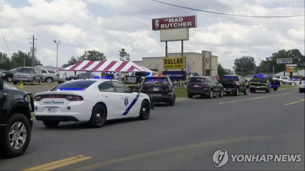 美 아칸소 식료품점서 총격…3명 사망·경찰 등 10명 부상(종합)