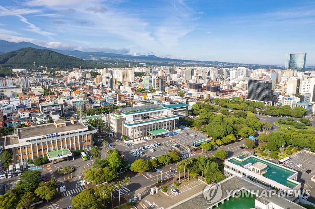 '비좁은 제주도 청사' 옛 제주경찰청 공실 빌려 숨통