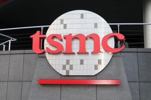 '파운드리 1위' TSMC 1분기 점유율 61.7%…11% 삼성과 격차 확대