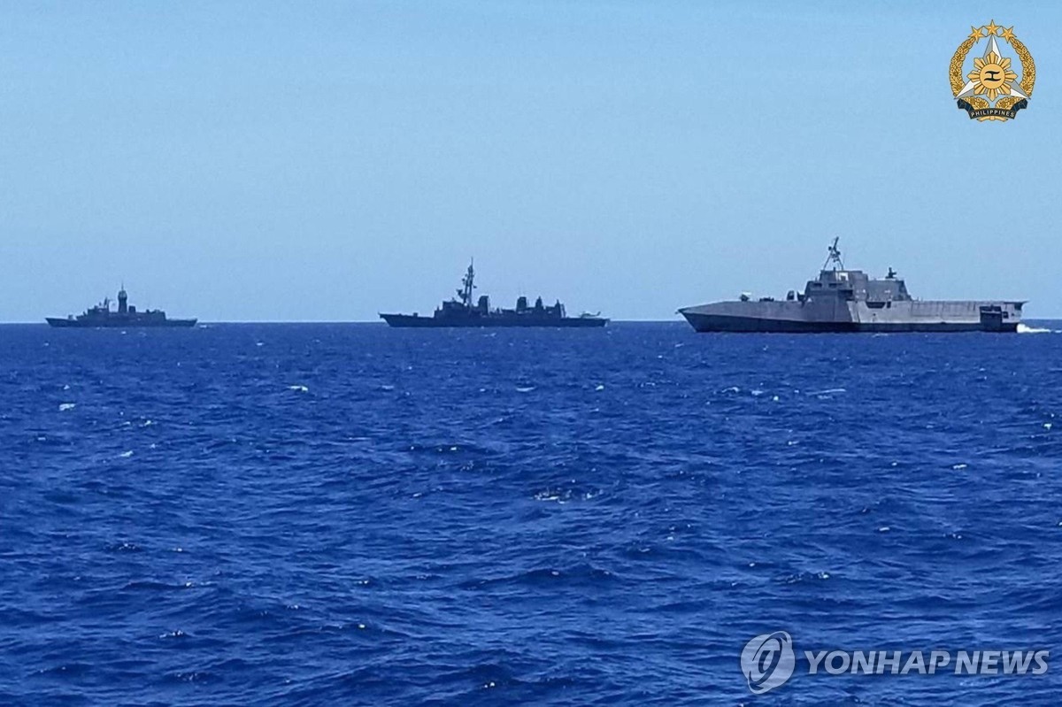 '중국 견제' 日·필리핀, 내달 8일 외교·국방장관 회의 개최