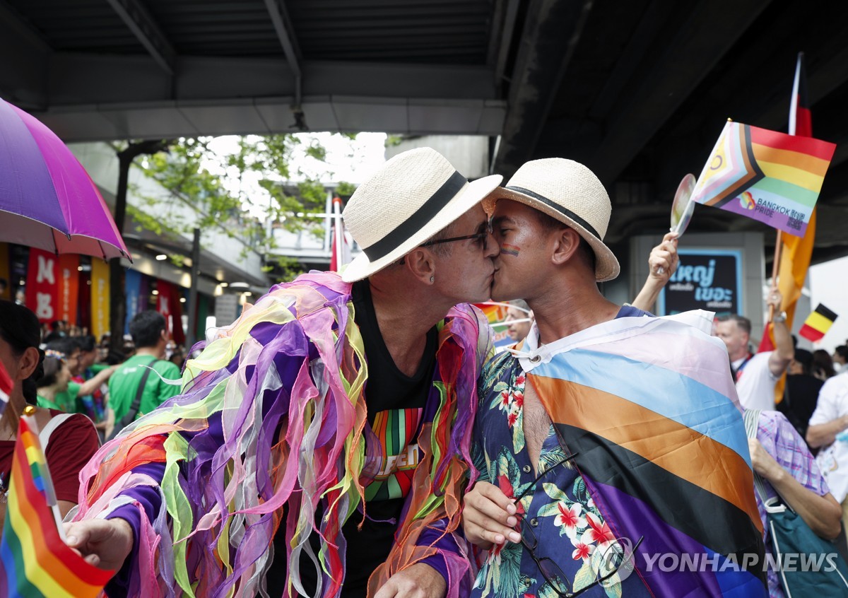 태국, 동남아 첫 동성결혼 합법화 초읽기…상원 통과 확실시