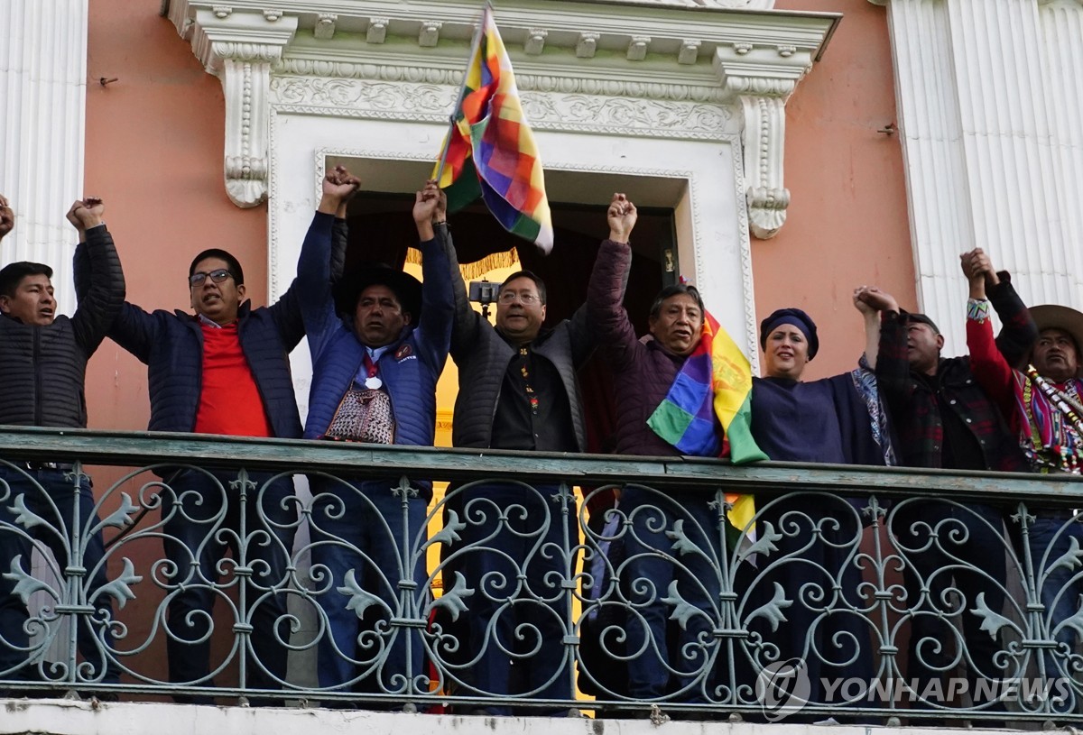 볼리비아 3시간 천하…국민 냉소 속 막내린 '라이브 쿠데타'