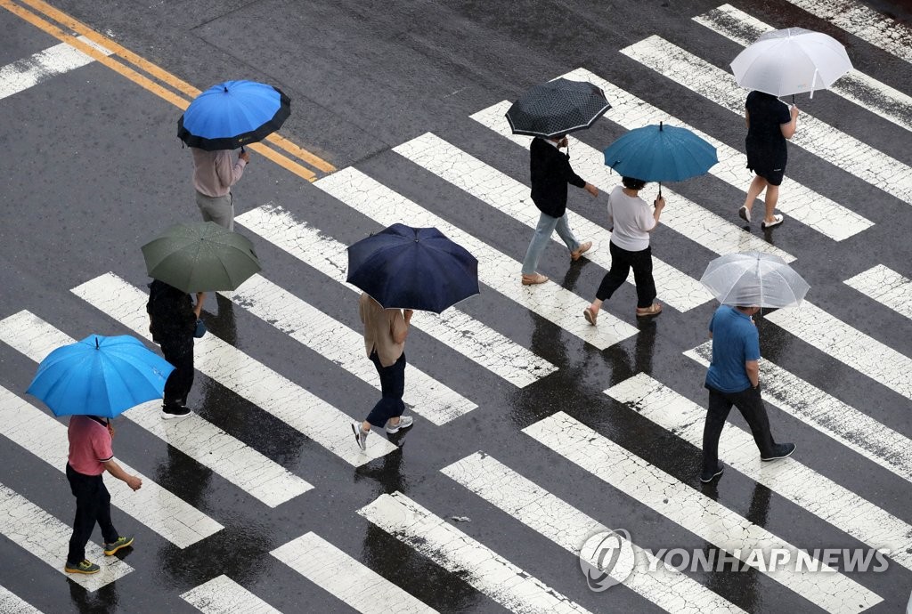 남부도 장마 시작…이틀간 제주와 남부 호우·수도권에 비