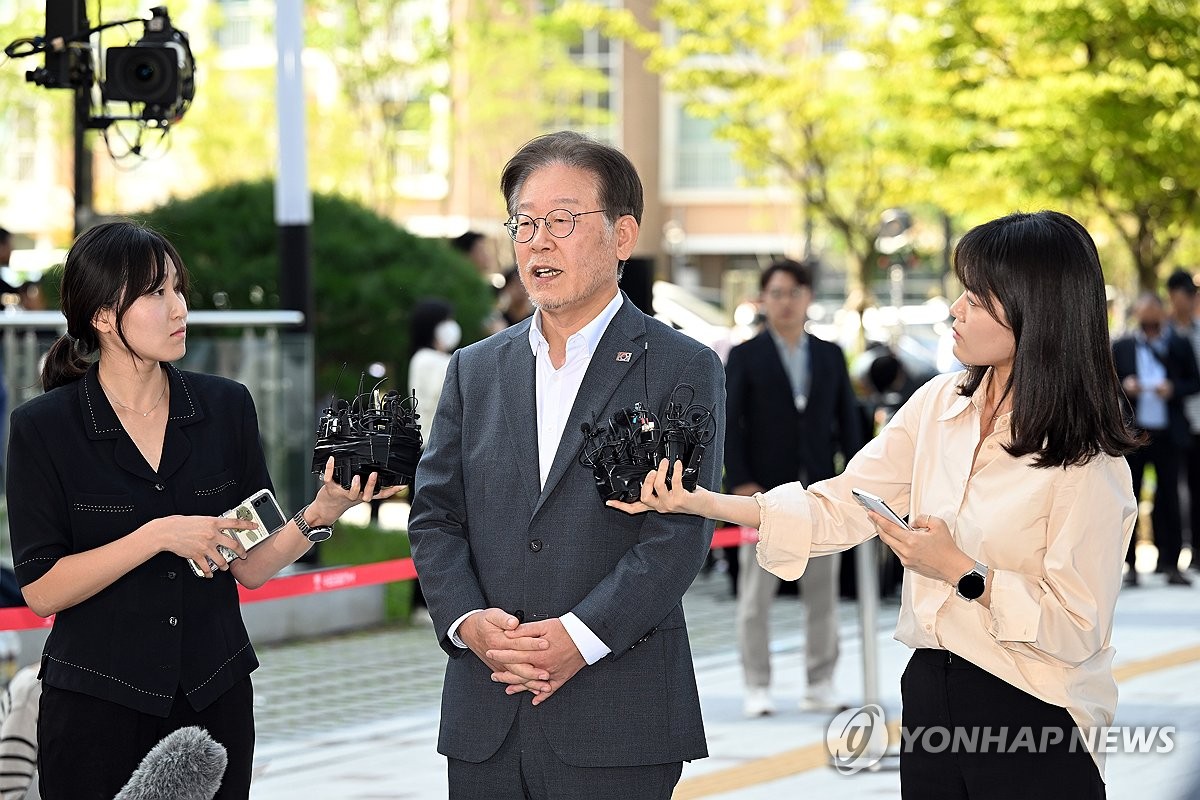 '제3자뇌물 등 혐의 기소' 이재명 재판…예상되는 주요 쟁점은