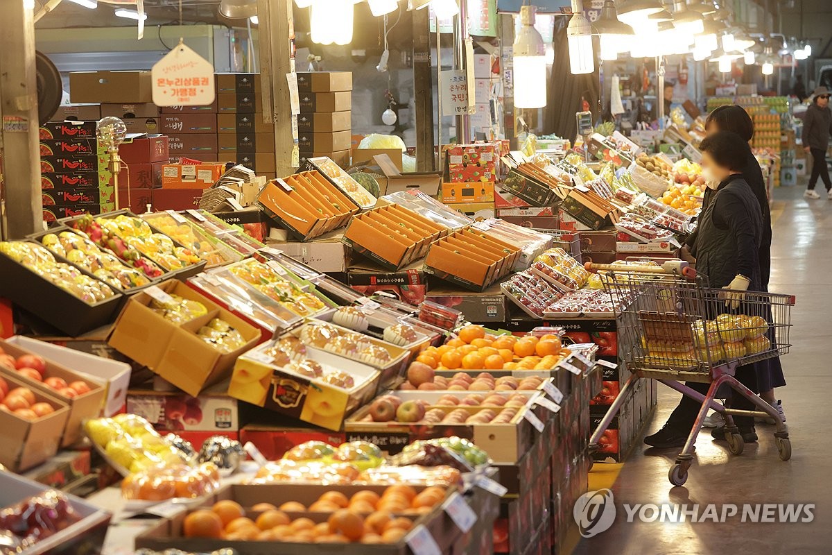 고금리에 소상공인 연체↑…서울시, 빚 상환기간 연장 추진